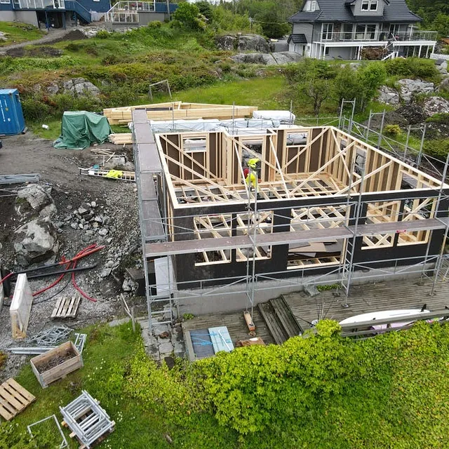 Hytte under konstruksjon